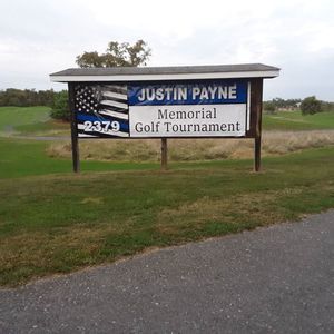 Meet your Posher, Robin